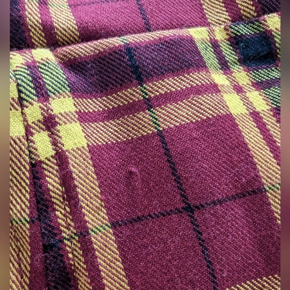 Harry Potter Gryffindor Pleated Plaid Skirt - Picture 9 of 9